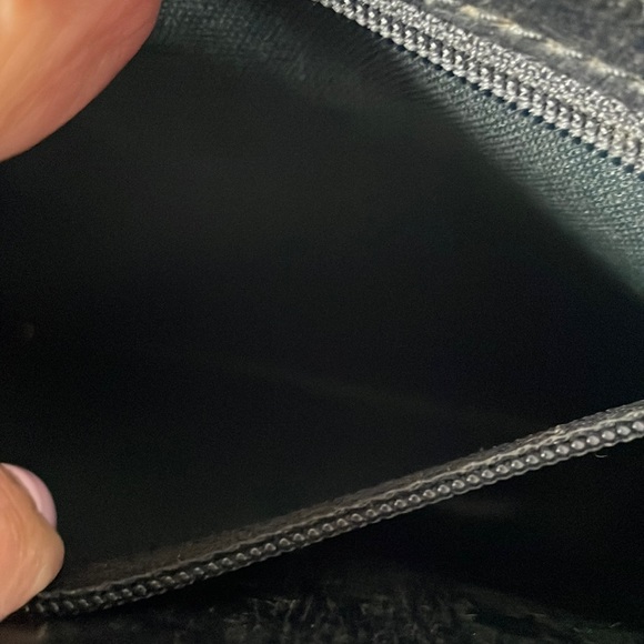 Authentic Burberry Check Crossbody/Shoulder Bag. - Picture 13 of 17